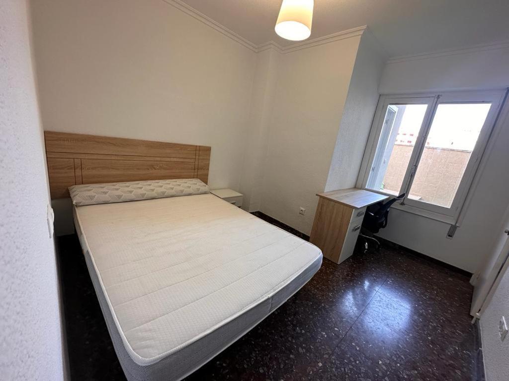 Piso 4 Dormitorios Centrico Con Gran Terraza San Juan  Kültér fotó